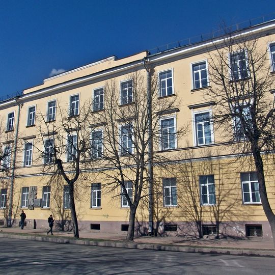 Здание мужской гимназии