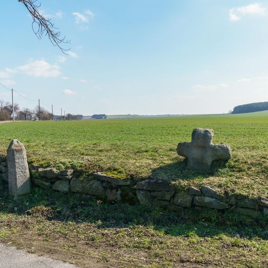 Steinkreuz Hauptstraße -