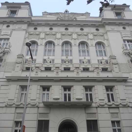 Garnisongericht und Arrestgebäude