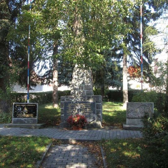 Pomník padlým v Líních