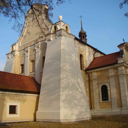 Kościół Matki Bożej Szkaplerznej i św. Dominika w Łabuniach