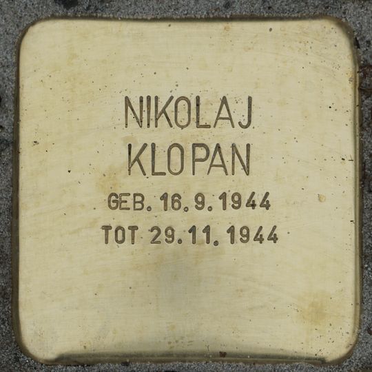 Stolperstein en memoria de Nikolaj Klopan