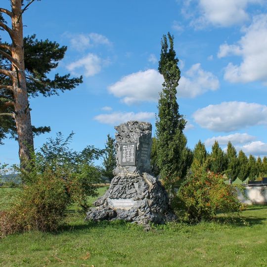 Pomník padlým v Dolní Libině u hřbitova