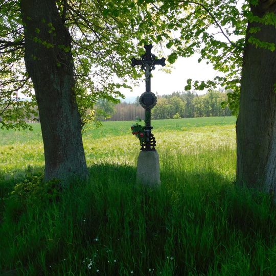 Kříž u silnice jižně od Ctiboře