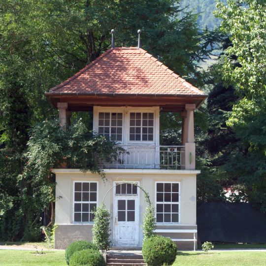 Schiedsrichterhaus am Tenniszentrum Meran