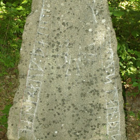 Upplands runinskrifter 1033