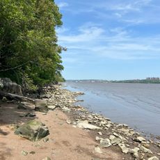 Undercliff Beach