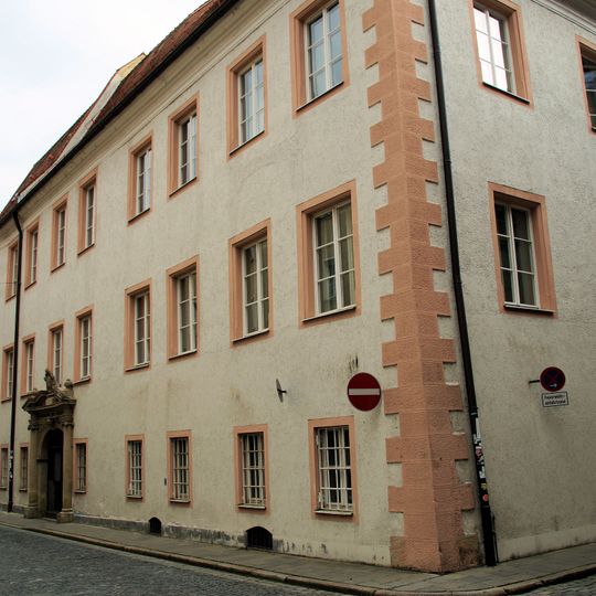 Ehemaliges Studienseminar St. Emmeram und St. Paul, jetzt zur Regierung der Oberpfalz gehörig