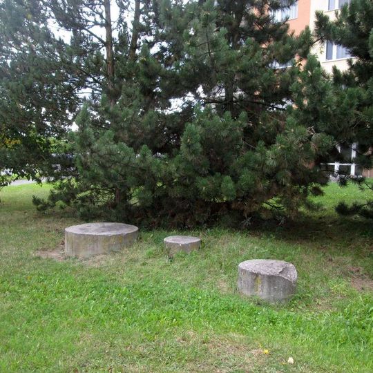 Plastika v Plzni na Košutce u Kralovické ulice