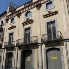 Building in muralla Sant Antoni, 111