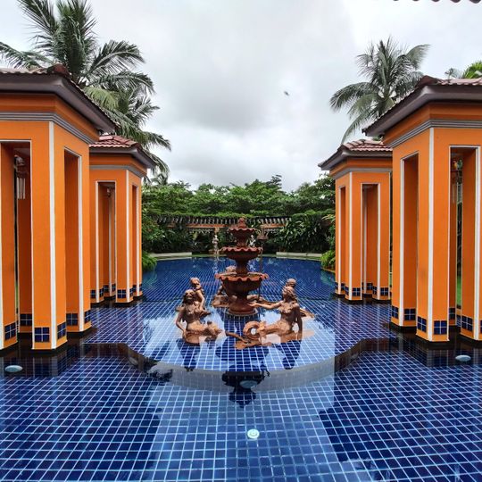 Mayfair Lagoon