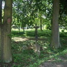 Kříž v Myslově u křižovatky