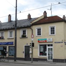 Zweigeschossiges Eckhaus