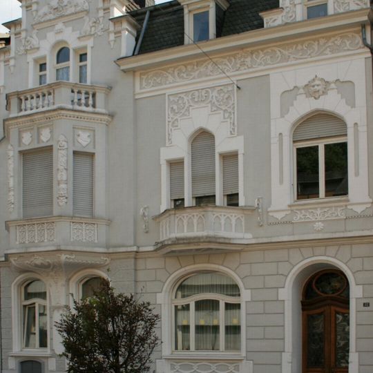 Lüpertzender Straße 32