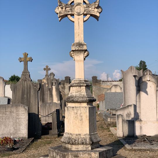 Croix de cimetière de Parcieux