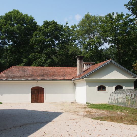 Pensjonat d. stajnia dworska w Sichowie Dużym