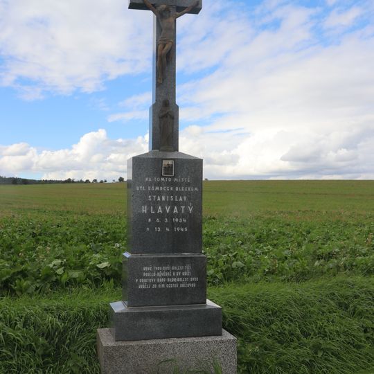 Kříž u rybníka Suchánek