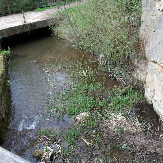 Most pod hrází rybníka Harasov