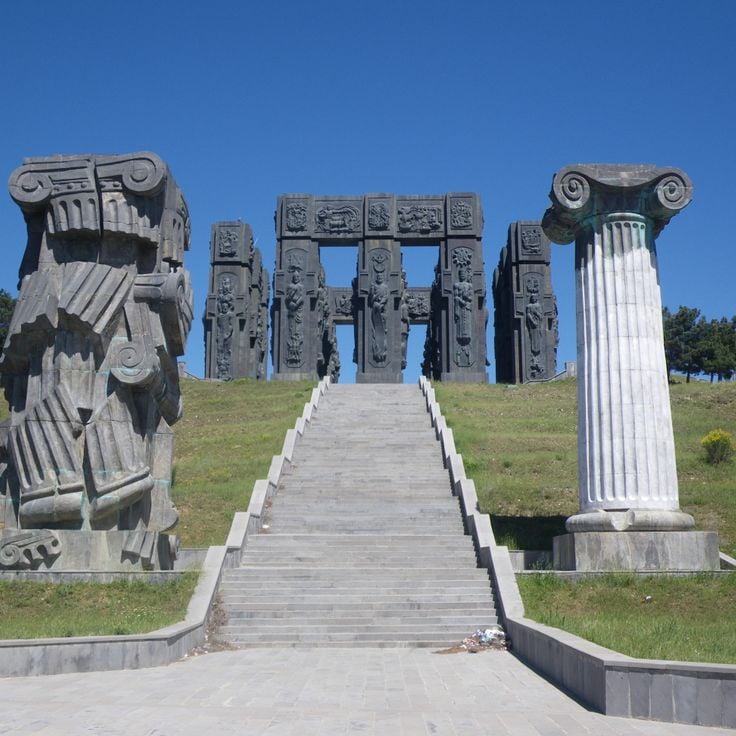 Monument des Chroniques de Géorgie