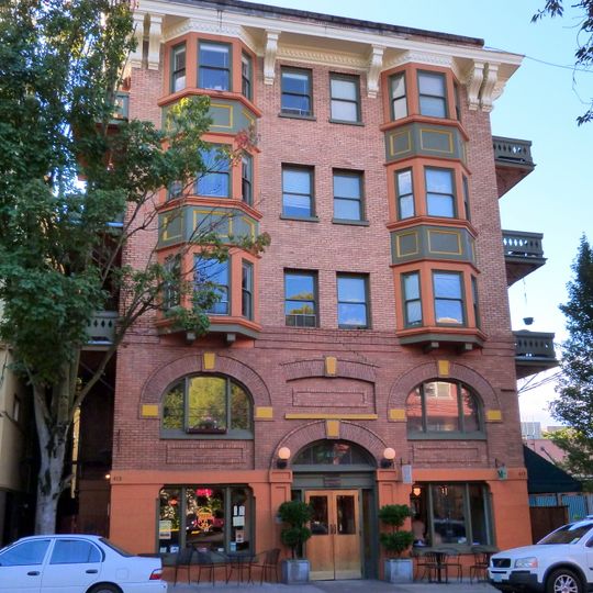 Edificio de apartamentos Buck