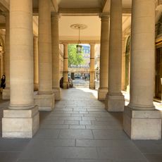 Péristyle de Chartres