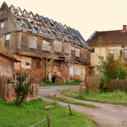 Dzīvojamā un saimniecības ēka