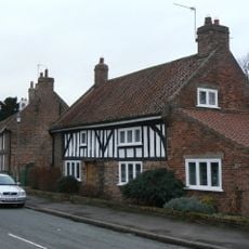 Manor Cottage And Flats