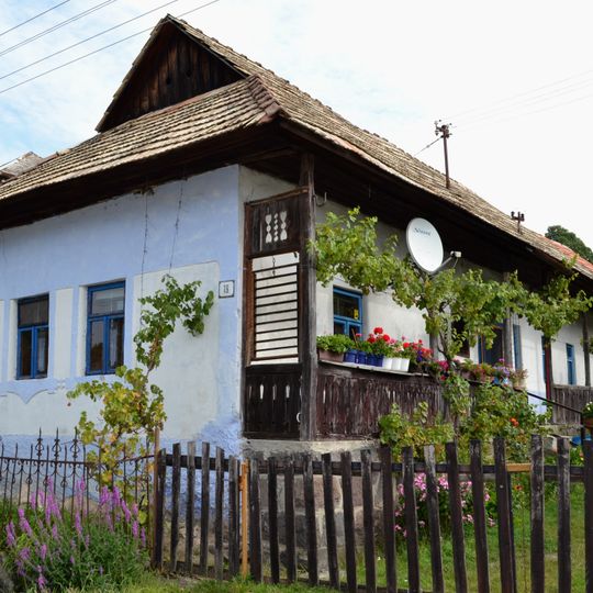 Roľnícka usadlosť, dom ľudový