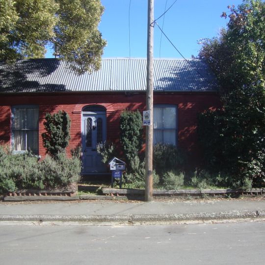 Cottage at 5 Shelley Street
