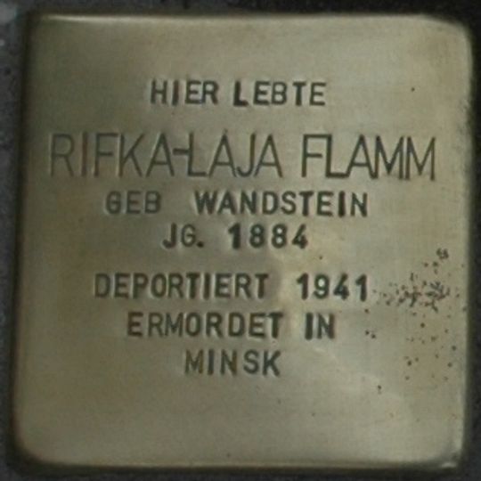 Stolperstein dedicated to Rifka-Laja Flamm