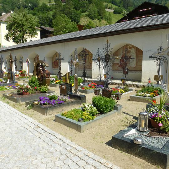 Friedhofsarkaden Hopfgarten in Defereggen