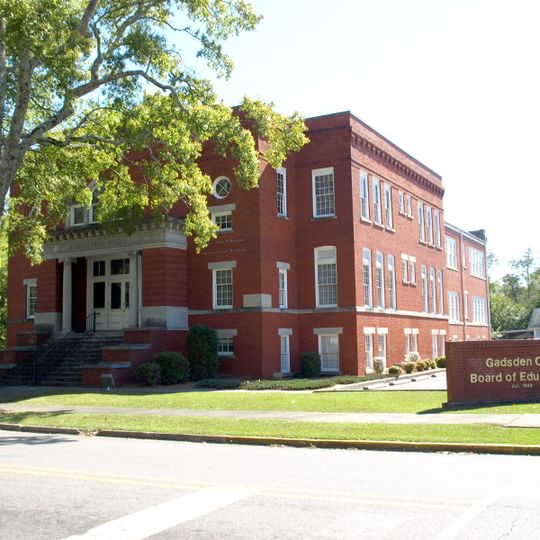 Eleventh Street School