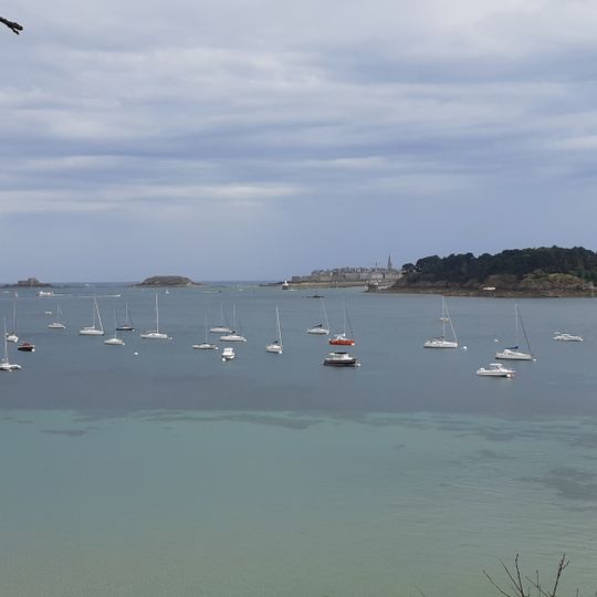 Plage du Port de la Vicomté