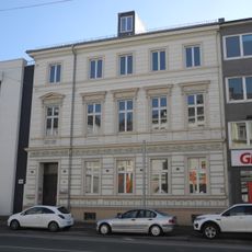 Friedrich-Ebert-Straße 107