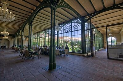 Interior 0