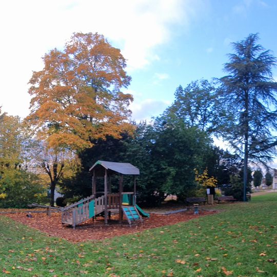 Parc de la mairie de Cherisy
