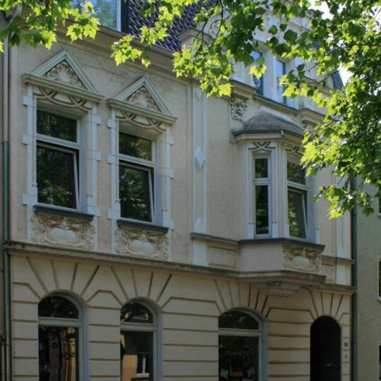 Richard-Wagner-Straße 81