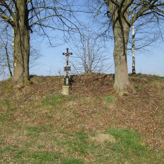 Kříž východně od Mnichu na rozcestí