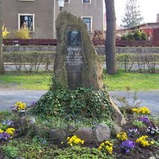Parkanlage an der Promnitz mit Brunnenbecken, Heinrich-Zille-Denkmal Hospitalstraße -
