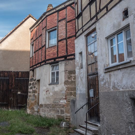 Nebengebäude Marquard-Roppelt-Straße 1 in Baunach