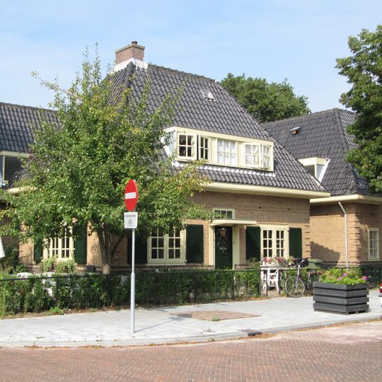 Vrijstaande woning, onderdeel van het complex Onder Dak
