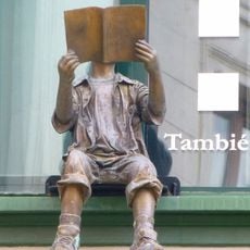 Niño leyendo