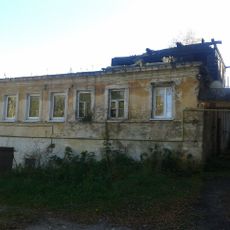 Городская купеческая усадьба c лавками и складами (Старица)
