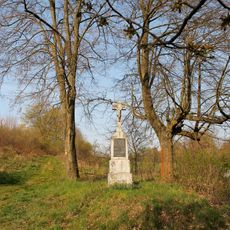 Kříž západně od Zábřehu u silnice