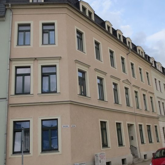 Mietshaus in geschlossener Bebauung Eckstraße 11