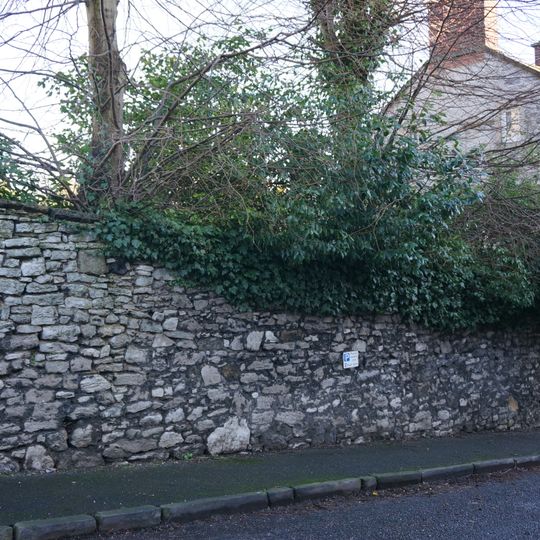 Garden wall at Yew Tree Cottage