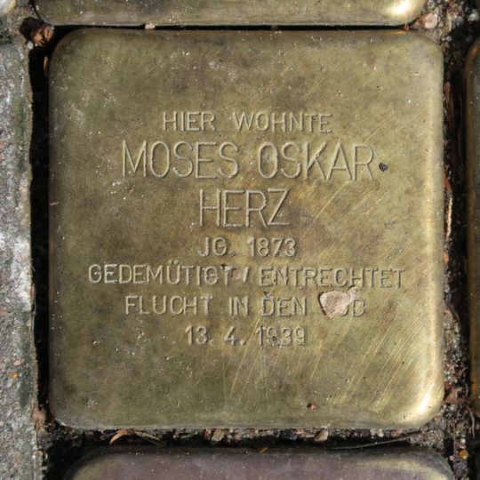 Stolperstein dedicated to Moses Oskar Herz