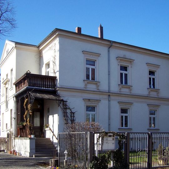 Villa Dr.-Schmincke-Allee 9