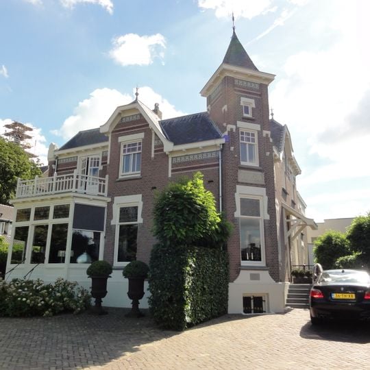 Beneden-Leeuwen