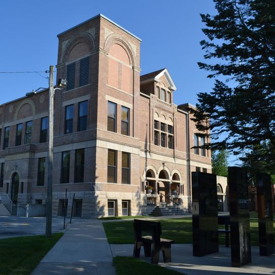 Hancock County Courthouse